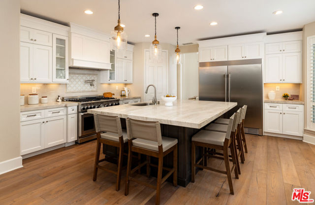 2767 Avenida De Autlan, Camarillo CA: https://media.crmls.org/mediaz/89471160-b560-453e-b6cf-23c9578a659a.jpg