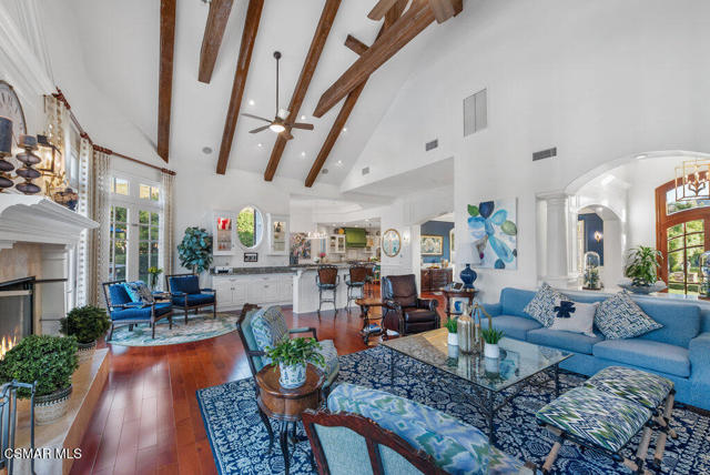 1816 Brittany Park Road, Camarillo CA: https://media.crmls.org/mediaz/8947d8d7-1542-46b6-8b9d-b0f6e6504250.jpg