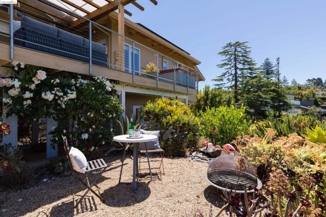 Image 40 of 49 For 251 Pershing Dr