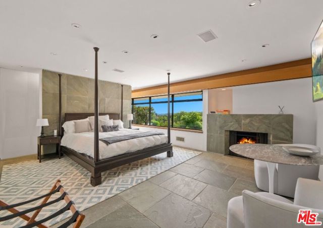 Drew Fenton | 27553 Pacific Coast Highway Malibu CA | MLS: 7493798