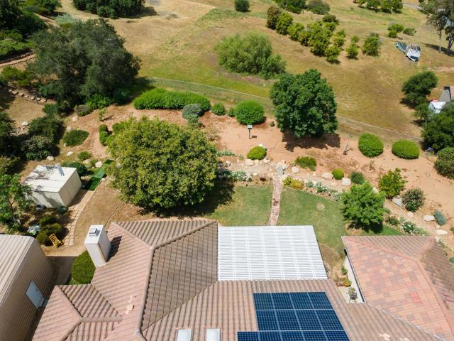 30646 Red Hawk Road, Valley Center CA: https://media.crmls.org/mediaz/894876dc-2949-4b7e-a1cd-2f2428c45af6.jpg