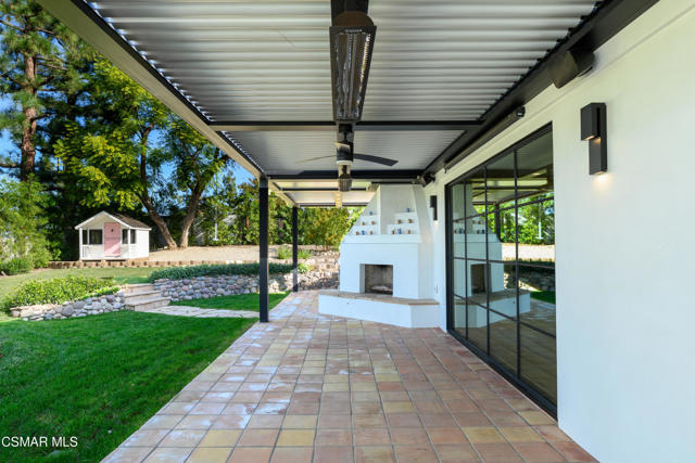 87 Pinecrest Road, Westlake Village CA: https://media.crmls.org/mediaz/8949505d-347e-4484-b26f-05d3db440b2e.jpg