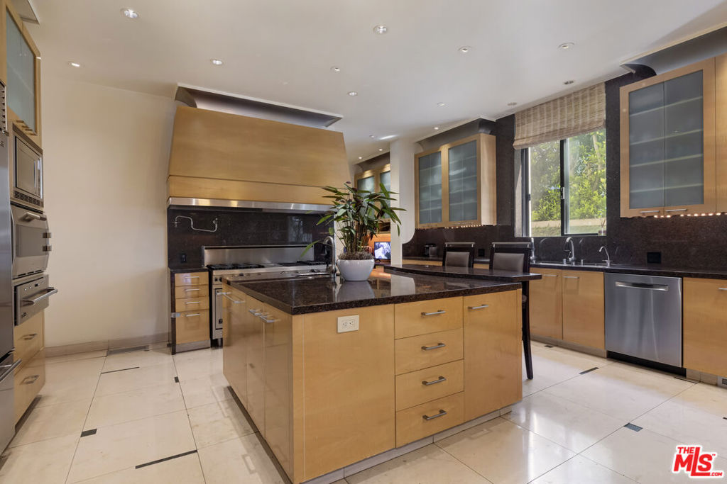 MLS #25565053 img 21