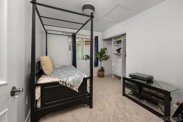 2843 Unicornio St, Carlsbad CA: https://media.crmls.org/mediaz/894a9084-187e-4721-bb7b-7fd57dfbe545.jpg