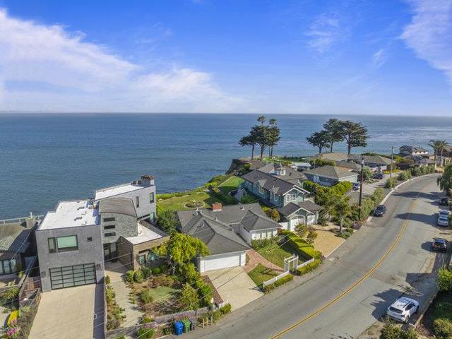 4750 Opal Cliff Drive, Santa Cruz CA: https://media.crmls.org/mediaz/894ac23a-1f9b-4dc0-b69e-b7f59aa4f501.jpg
