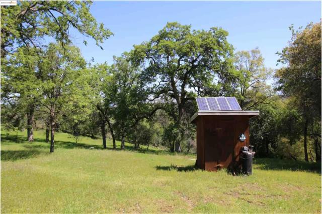 16551 Wards Ferry Rd, Sonora CA: https://media.crmls.org/mediaz/894dfda3-16ed-4fb2-bb21-45a50a6e3286.jpg