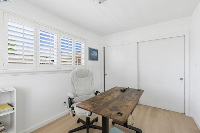 548 Sonoma Ave, Livermore CA: https://media.crmls.org/mediaz/894eb837-723e-40a7-bae4-3e789ac97d9b.jpg
