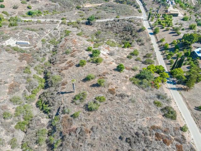 0 Palos Verdes Drive, Escondido CA: https://media.crmls.org/mediaz/894ede80-1afc-4df8-b8b0-da6209a78d1a.jpg