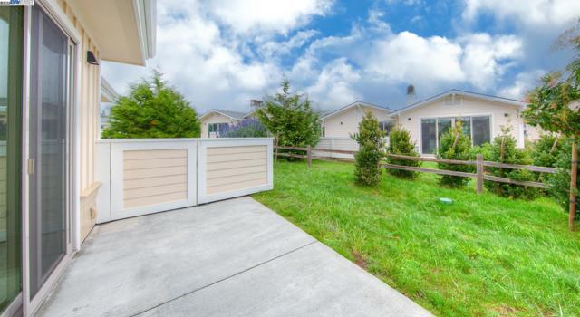 996 Harbor Haven Dr, Bodega Bay CA: https://media.crmls.org/mediaz/894f773d-bf1a-4b8d-bb1c-b1a1d6749791.jpg