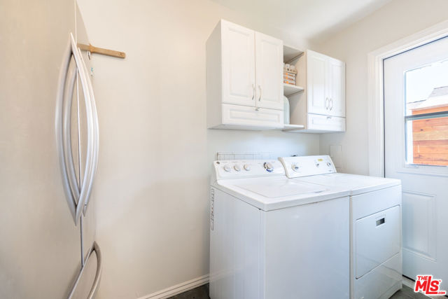 5454 Agnes Avenue, Valley Village CA: https://media.crmls.org/mediaz/89501fcf-1eea-456e-ae89-ddb0c4e2eebb.jpg