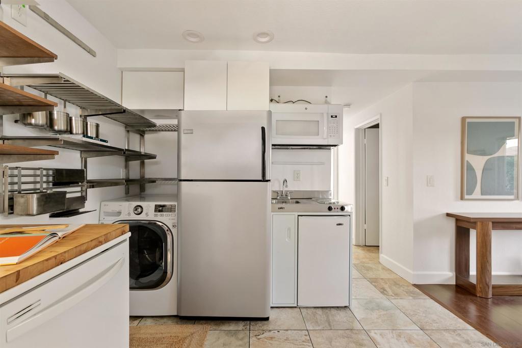 1828 Cable St - photo 17