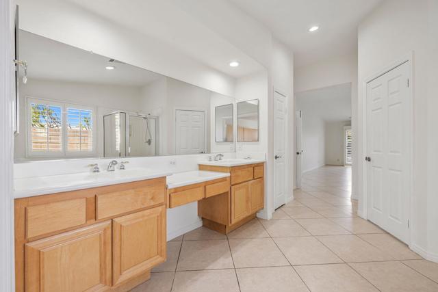 Image 20 of 49 For 79940 Hancock Court