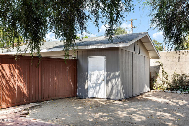 114 S Canyon Boulevard, Monrovia CA: https://media.crmls.org/mediaz/8950ca8a-2356-45f0-8663-6752757f4d50.jpg