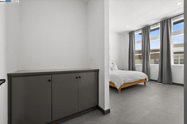 5483 Melissa Ln, Dublin CA: https://media.crmls.org/mediaz/895166f0-d4d2-41c6-830e-b73c2bb38f9e.jpg
