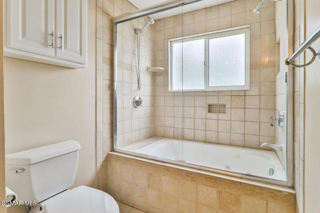 1822 Calle Borrego, Thousand Oaks CA: https://media.crmls.org/mediaz/895186ed-52db-4988-82fe-8e30e12c8fcf.jpg
