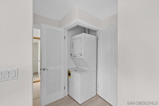 4007 Crown Point Drive, San Diego CA: https://media.crmls.org/mediaz/8951df3b-ef2e-45aa-9995-dc2a9a0d2be6.jpg