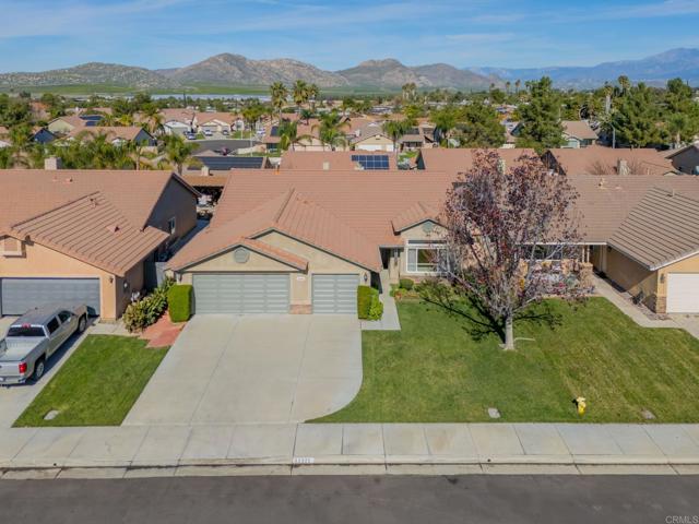Detail Gallery Image 2 of 42 For 22929 via Santana, Nuevo,  CA 92567 - 4 Beds | 2 Baths