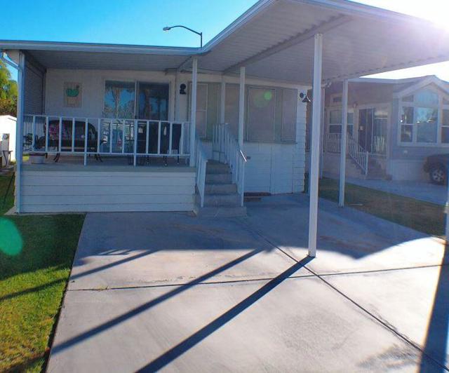 84136 Avenue 44 #602, Indio CA: https://media.crmls.org/mediaz/8952f9d0-b0af-4392-b8c0-1cc23b406e89.jpg
