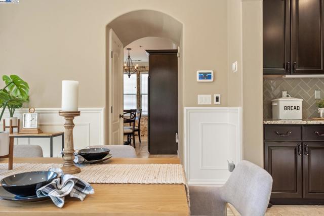5989 Hillbrook Pl, Dublin CA: https://media.crmls.org/mediaz/8953686f-f78b-4718-9a68-4b837db0f00c.jpg