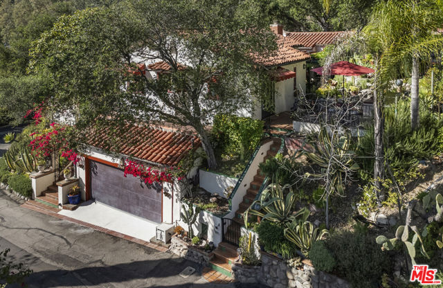 3290 Buckingham Road photo 5