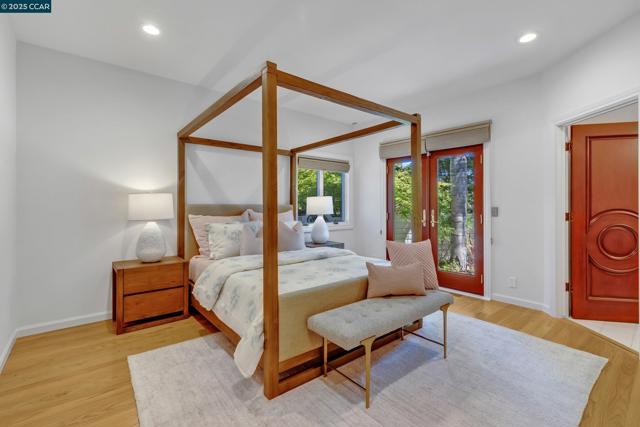 1121 Eagle Nest Ct, Danville CA: https://media.crmls.org/mediaz/89559cef-ca0a-444f-af17-ab445a0cc86f.jpg