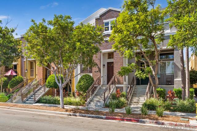 4880 Paramount Dr, San Diego CA: https://media.crmls.org/mediaz/8955c565-05c2-4f5d-b436-6c5a6e8b6b60.jpg