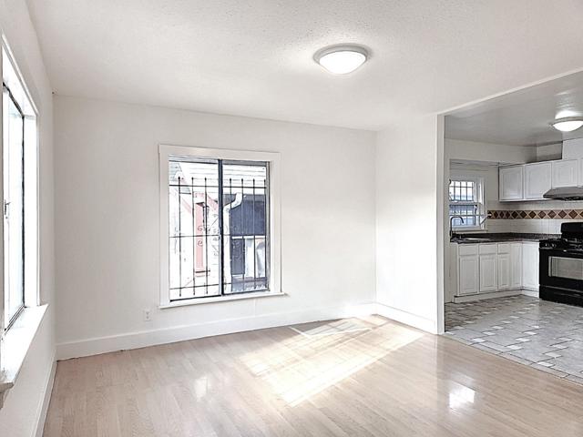 2645 23rd Avenue, Oakland CA: https://media.crmls.org/mediaz/895667e5-5921-4d0d-bde6-579b9acb21ac.jpg