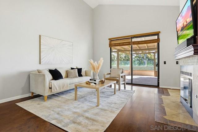 11753 Avenida Sivrita, San Diego CA: https://media.crmls.org/mediaz/89569544-9993-4da9-9403-95996bcc3dd9.jpg