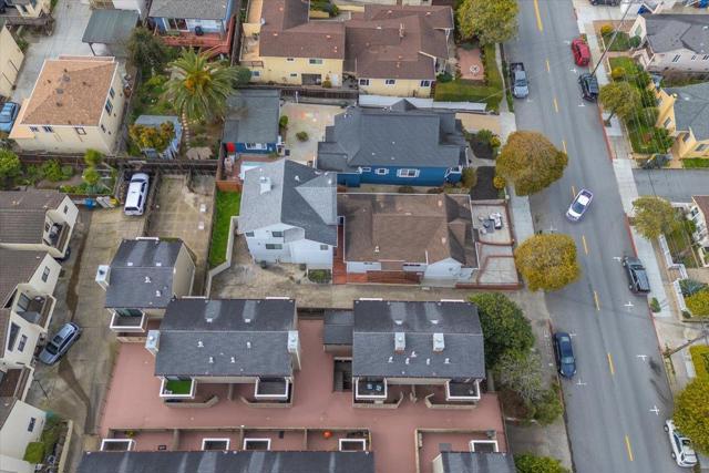 739 W Franklin Street, Monterey CA: https://media.crmls.org/mediaz/895761dc-45c6-4bcc-b409-de21e636f5e6.jpg