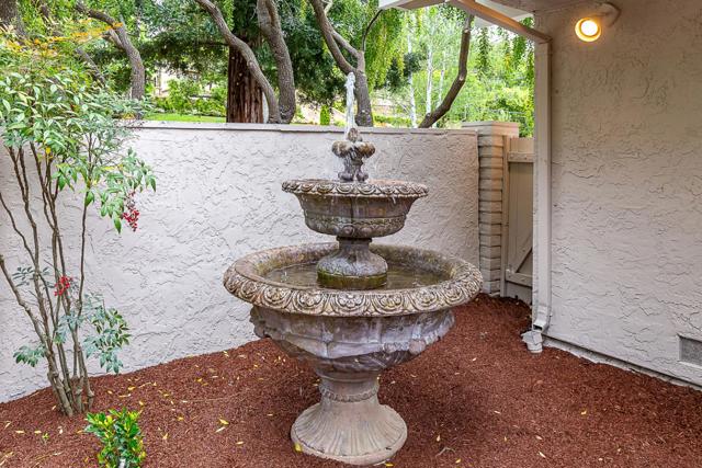 24139 Summerhill Avenue, Los Altos CA: https://media.crmls.org/mediaz/8957e918-af7e-43c8-ae23-cb08f18af17e.jpg