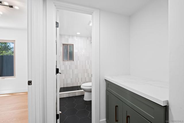 Image 39 of 50 For 4716 Murat Pl