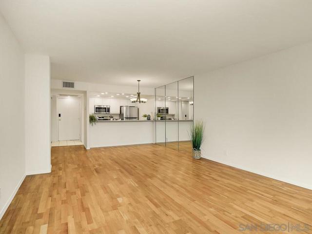 3634 7th Ave, San Diego CA: https://media.crmls.org/mediaz/8958d368-4c40-4fc7-a013-416aa1867161.jpg