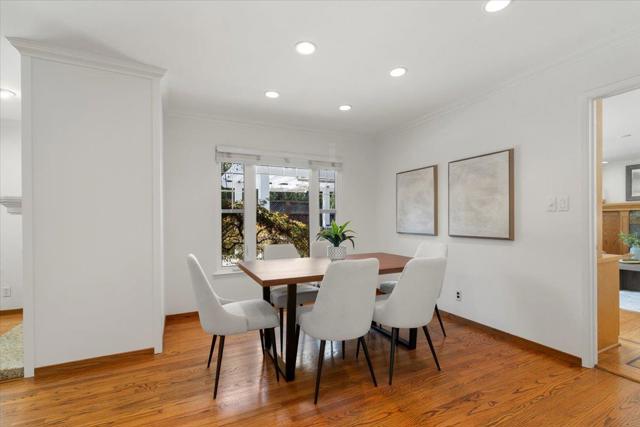 688 Kingswood Way, Los Altos CA: https://media.crmls.org/mediaz/89591a00-60d5-4807-8432-5da5fa85cfab.jpg
