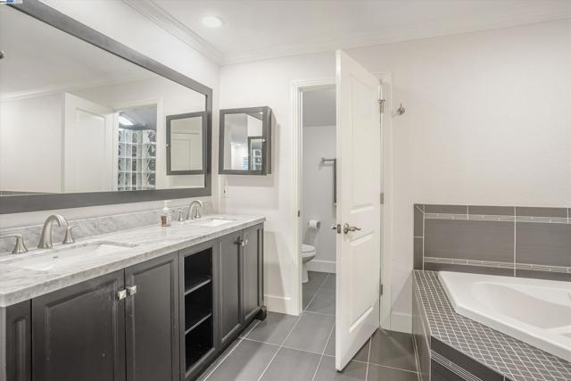 Image 21 of 56 For 314 Elmhurst Cir