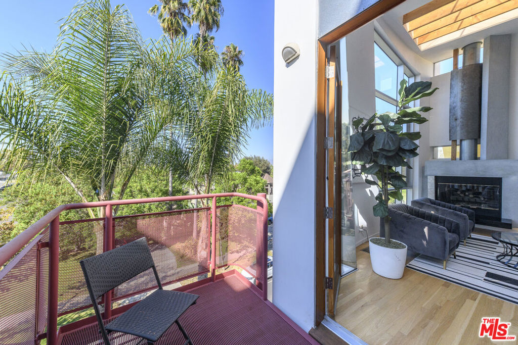 12236 LAUREL TERRACE DriveStudio City img 24