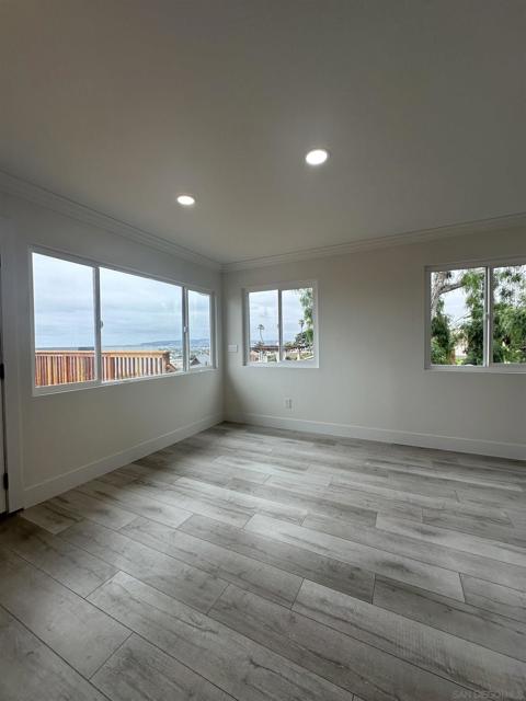 4617 19 Del Monte Ave, San Diego CA: https://media.crmls.org/mediaz/8959bfdf-f8c6-4305-b9d1-76660057c187.jpg