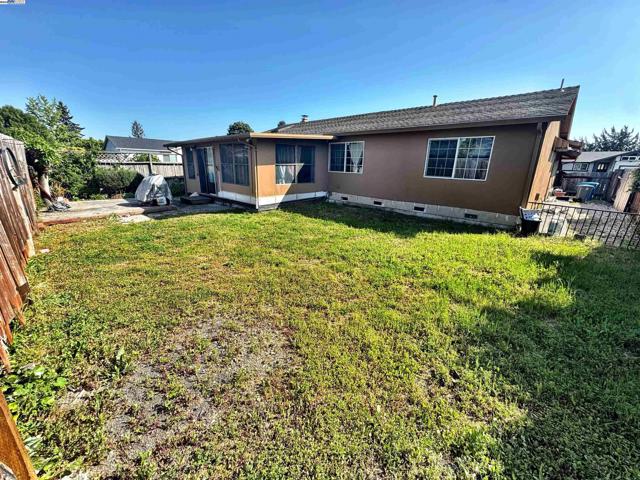 Image 34 of 38 For 859 Mcdowell Blvd