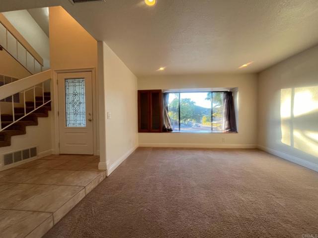 Detail Gallery Image 11 of 54 For 821 Mulberry Dr, San Marcos,  CA 92069 - 4 Beds | 2/1 Baths