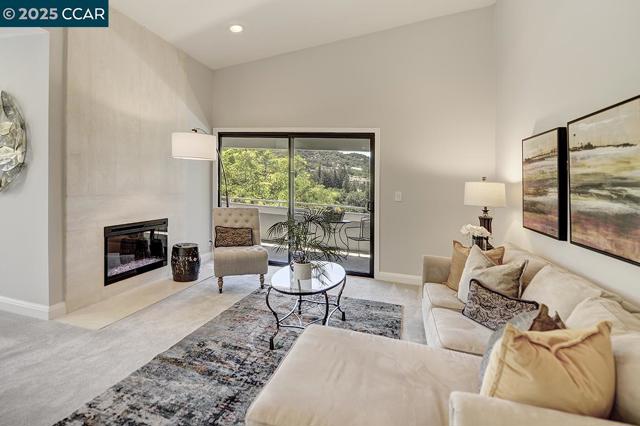 3612 Rossmoor Parkway, Walnut Creek CA: https://media.crmls.org/mediaz/895b5115-88a0-4433-9db9-081439da3b3c.jpg
