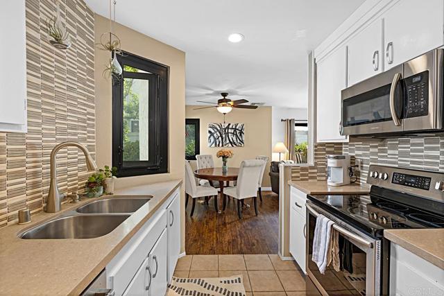 Detail Gallery Image 12 of 32 For 2284 Caminito Pajarito #147,  San Diego,  CA 92107 - 2 Beds | 1/1 Baths