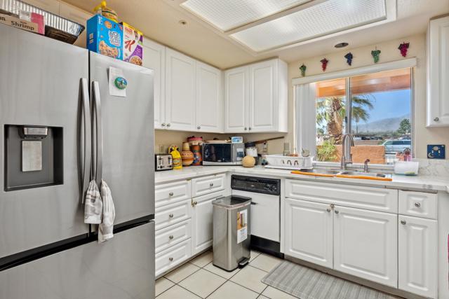66765 Ironwood Drive, Desert Hot Springs CA: https://media.crmls.org/mediaz/895de577-6fc0-4de4-8975-ac9019d60026.jpg