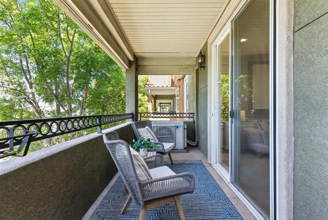 401 S Norfolk Street, San Mateo CA: https://media.crmls.org/mediaz/895fa518-4b03-40db-927e-5015bf9bd093.jpg
