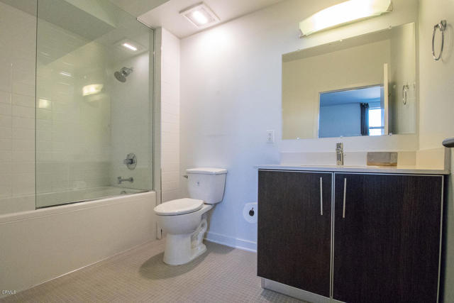 Detail Gallery Image 10 of 29 For 4215 Glencoe Ave #221,  Marina Del Rey,  CA 90292 - 2 Beds | 3 Baths
