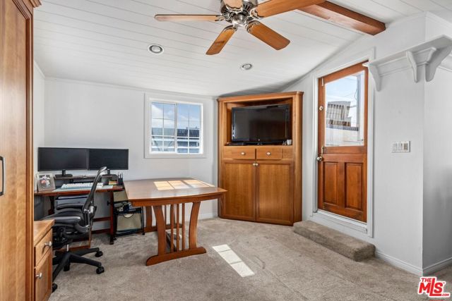 459 35th Street, Manhattan Beach, California 90266, 5 Bedrooms Bedrooms, ,3 BathroomsBathrooms,Residential,Sold,35th,25586389