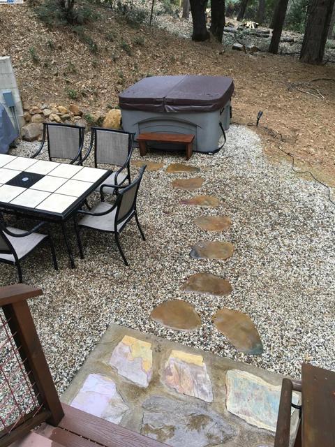 14068 Gas Canyon Rd, Nevada City CA: https://media.crmls.org/mediaz/8961270f-d8f0-4022-818f-a8a54ee687c7.jpg