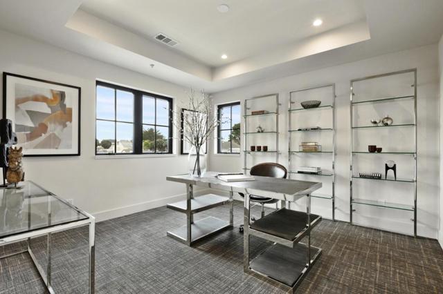 587 Creekside Court, Half Moon Bay CA: https://media.crmls.org/mediaz/89618db6-cda4-4873-a137-8f36217eff71.jpg