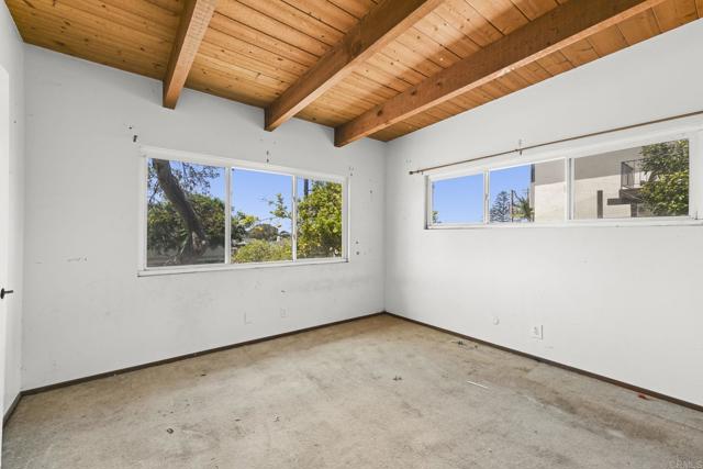 Detail Gallery Image 14 of 21 For 747 Hygeia Ave, Encinitas,  CA 92024 - 3 Beds | 3 Baths