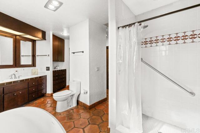 Detail Gallery Image 36 of 68 For 710 Buena Creek Rd, San Marcos,  CA 92069 - 3 Beds | 3/1 Baths