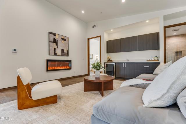 Detail Gallery Image 22 of 69 For 12480 Viewcrest Rd, Los Angeles,  CA 91604 - 5 Beds | 7 Baths