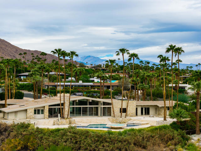 925 W Coronado Avenue, Palm Springs, CA 92262